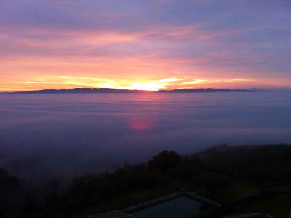 Agriturismo Villa Gabbiano Capodacqua  Eksteriør billede